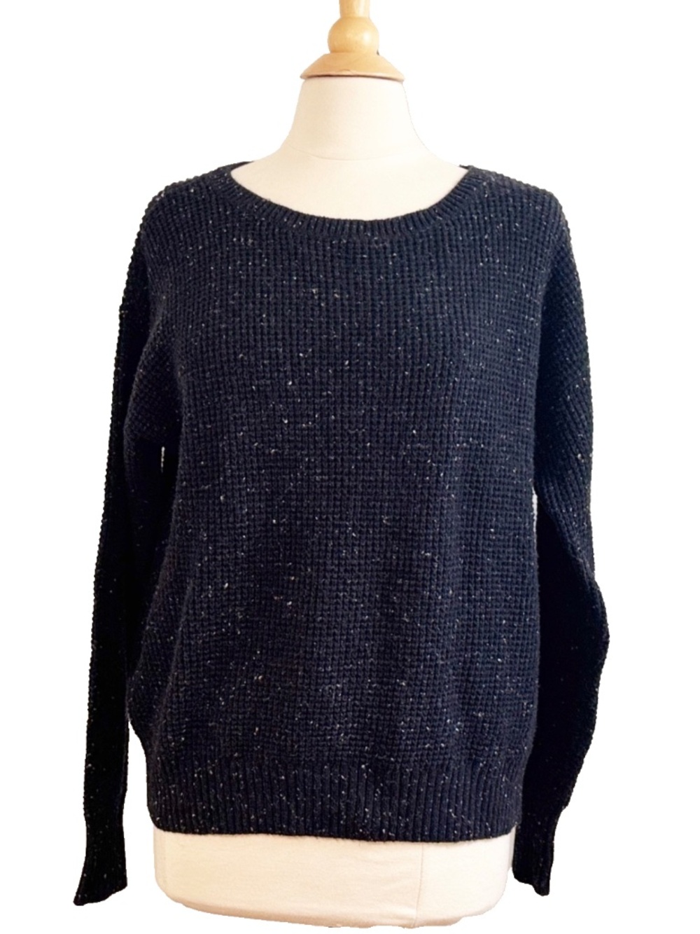 Aritzia Talula Cashmere Blend Crew Neck Black Sweater Large EUC